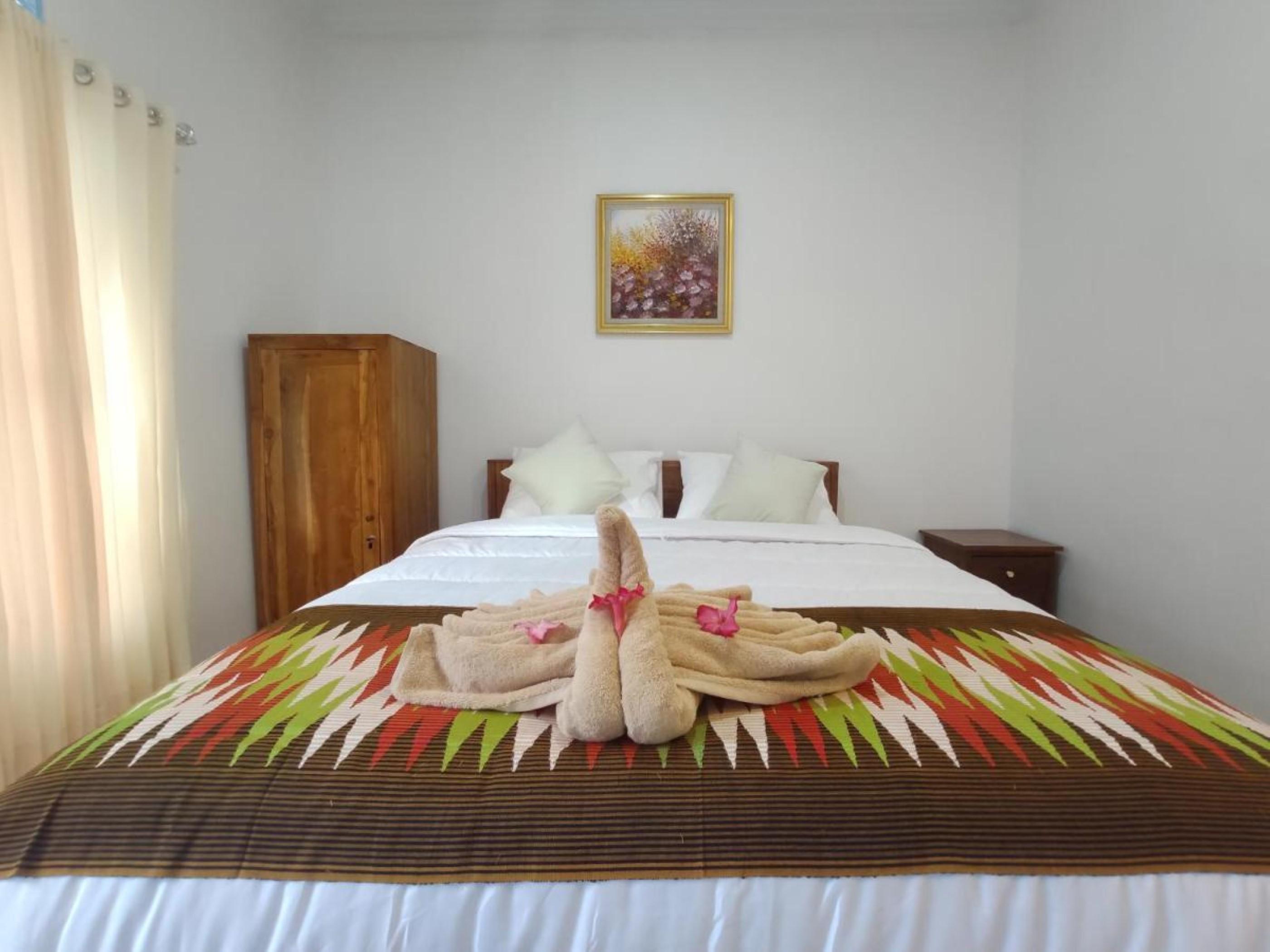 Gedhong Hostel Batununggul Kültér fotó