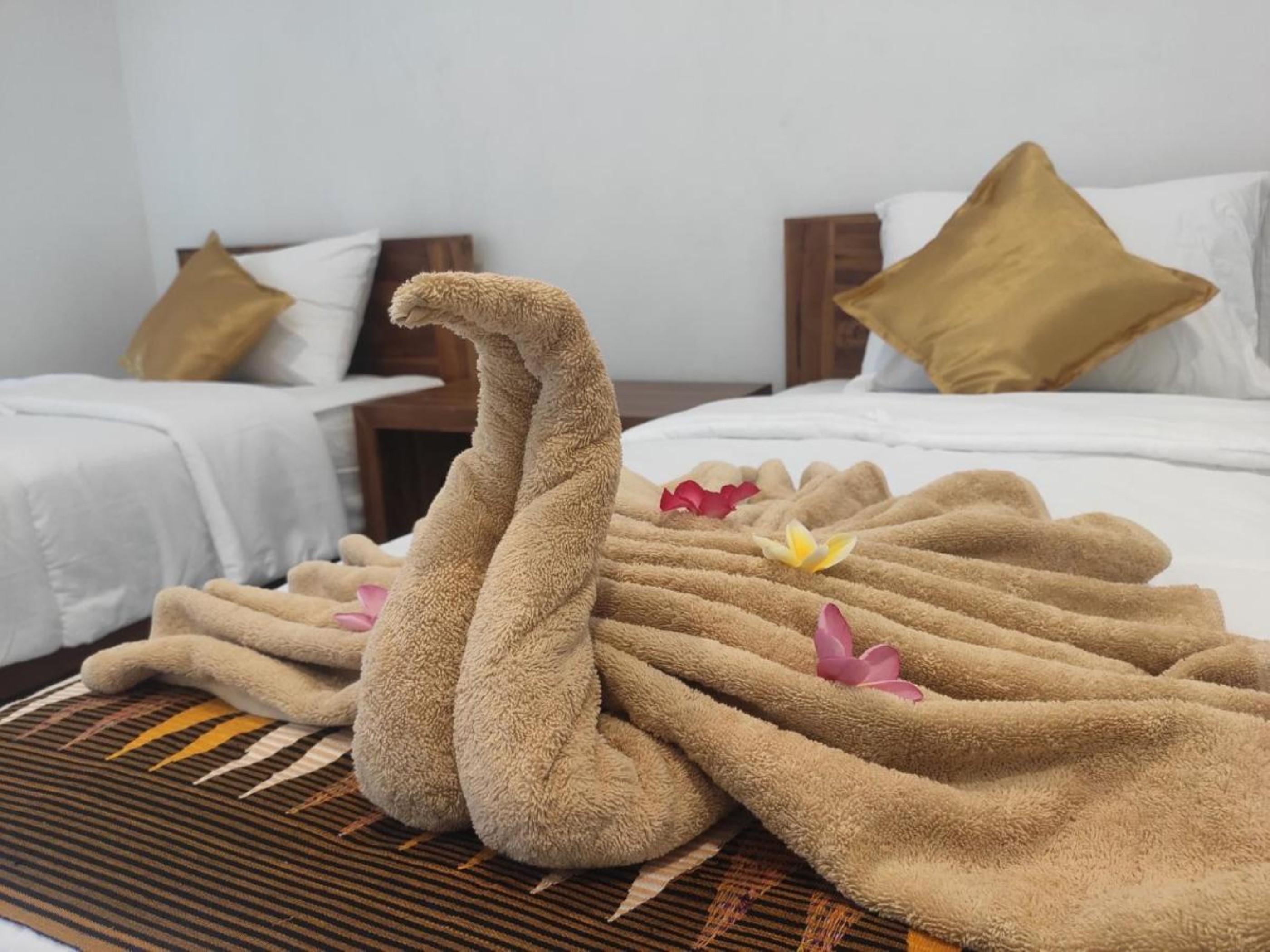 Gedhong Hostel Batununggul Kültér fotó