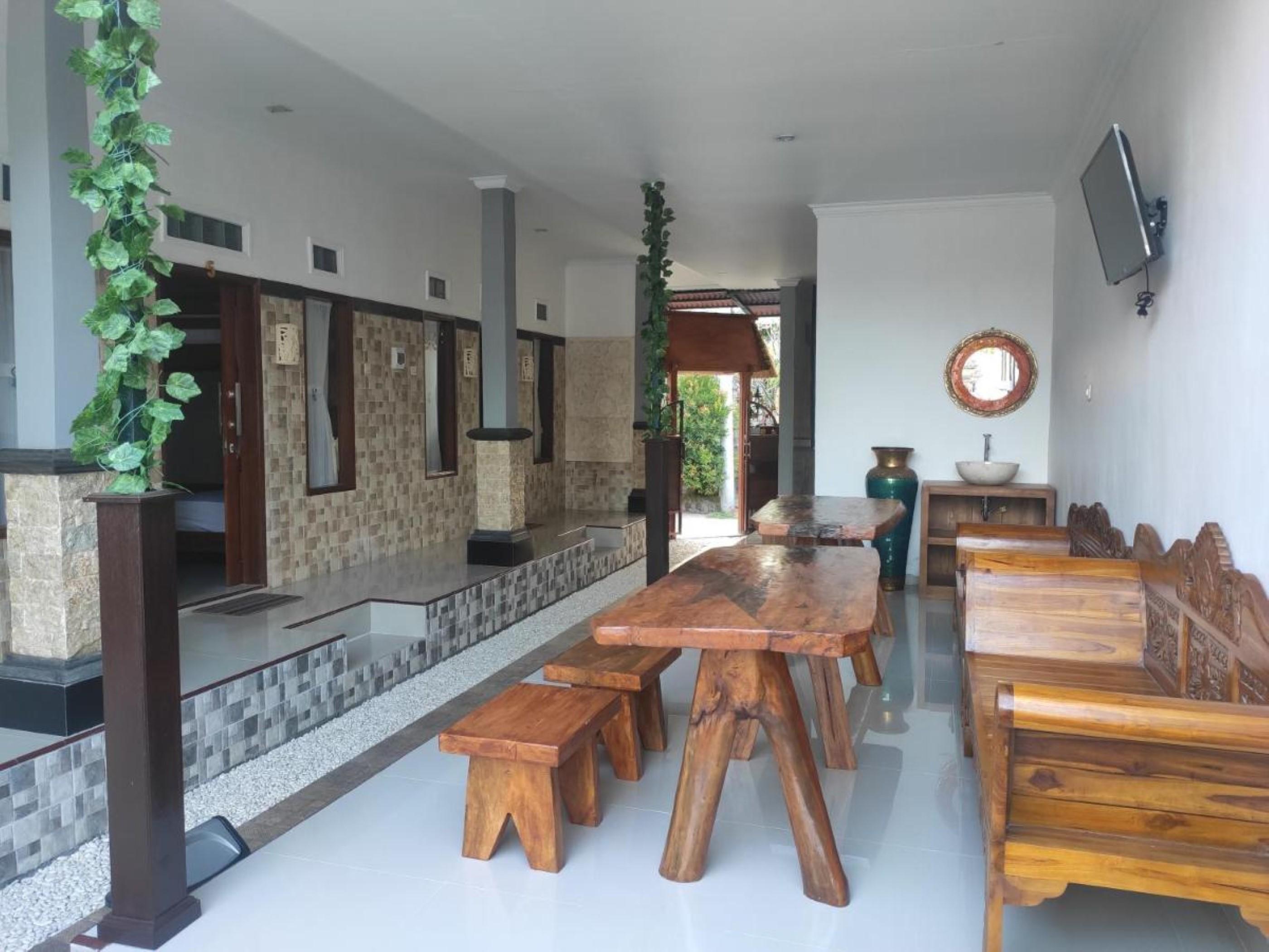 Gedhong Hostel Batununggul Kültér fotó