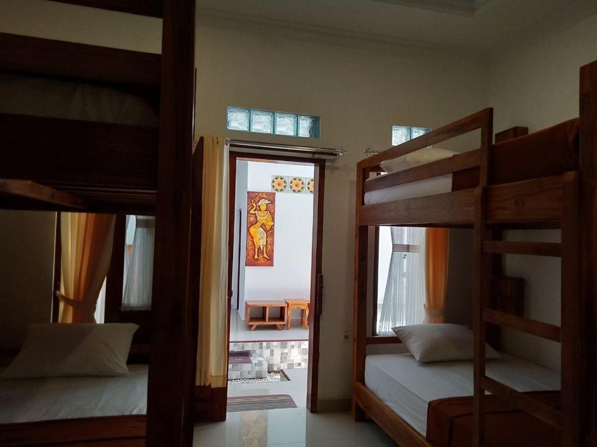 Gedhong Hostel Batununggul Kültér fotó